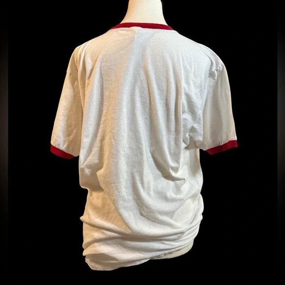 White and Red Shannon and The Clams Band T-Shirt - Picture 5 of 5